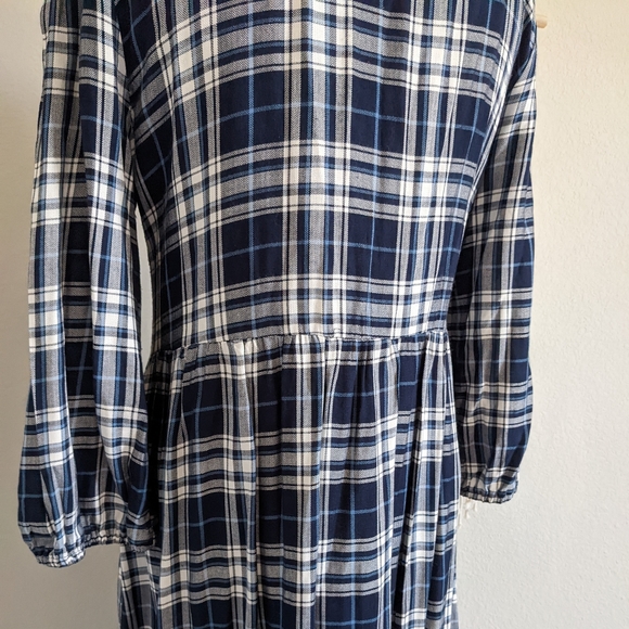 Westport Plaid Midi Dress Embroidered Floral - Picture 11 of 14